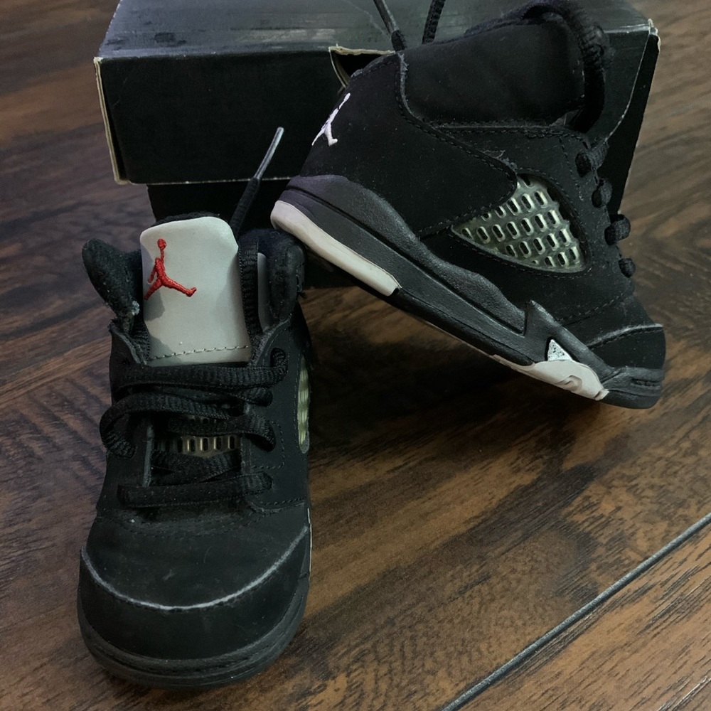 Jordan Retro 5. Toddler Size 4C